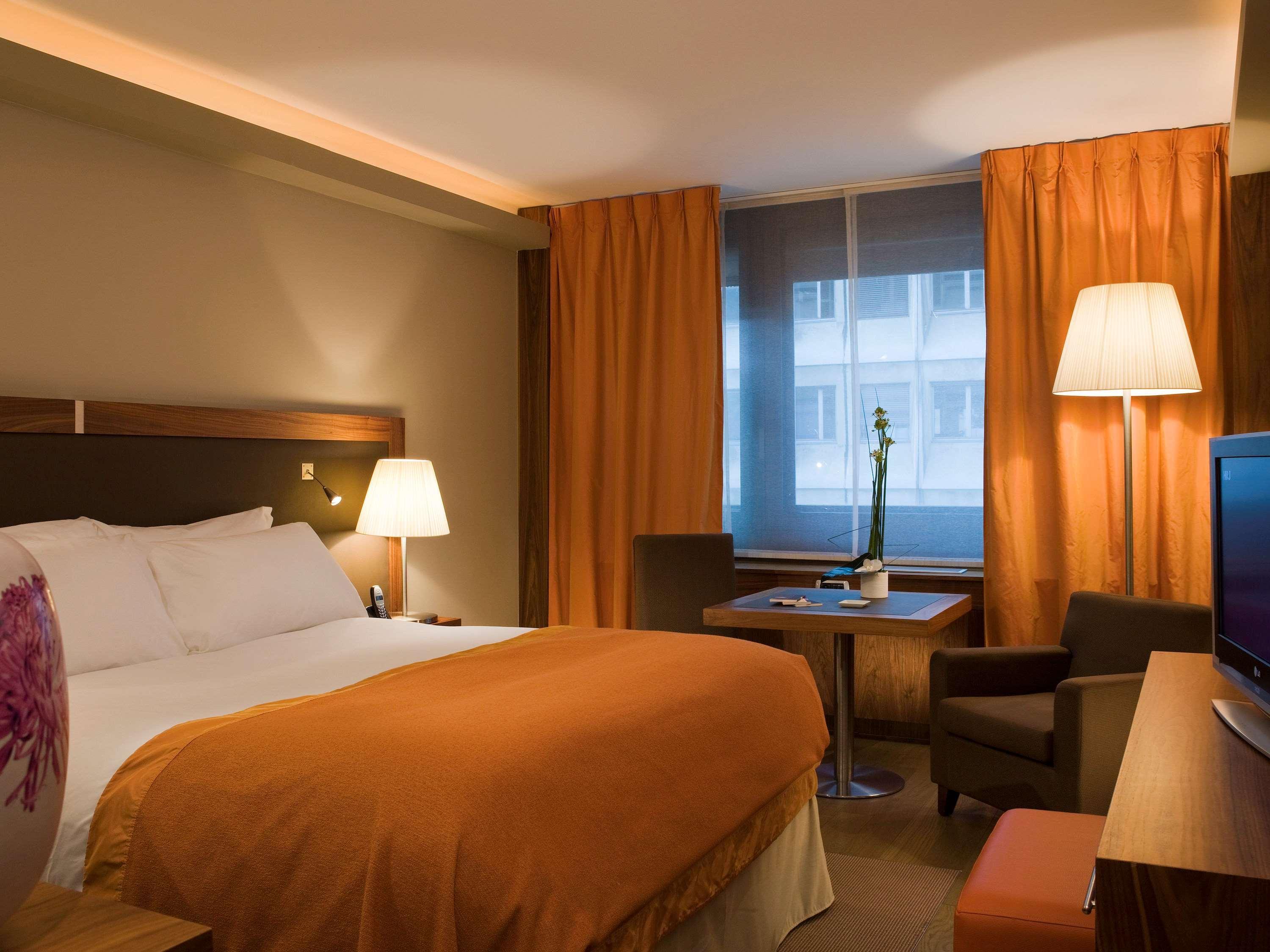 Sofitel Lyon Bellecour Hotel Екстериор снимка A room at the hotel