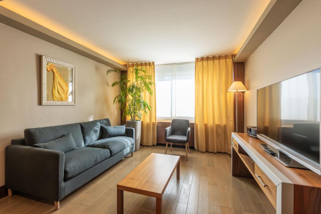 Sofitel Lyon Bellecour Hotel Екстериор снимка A living room