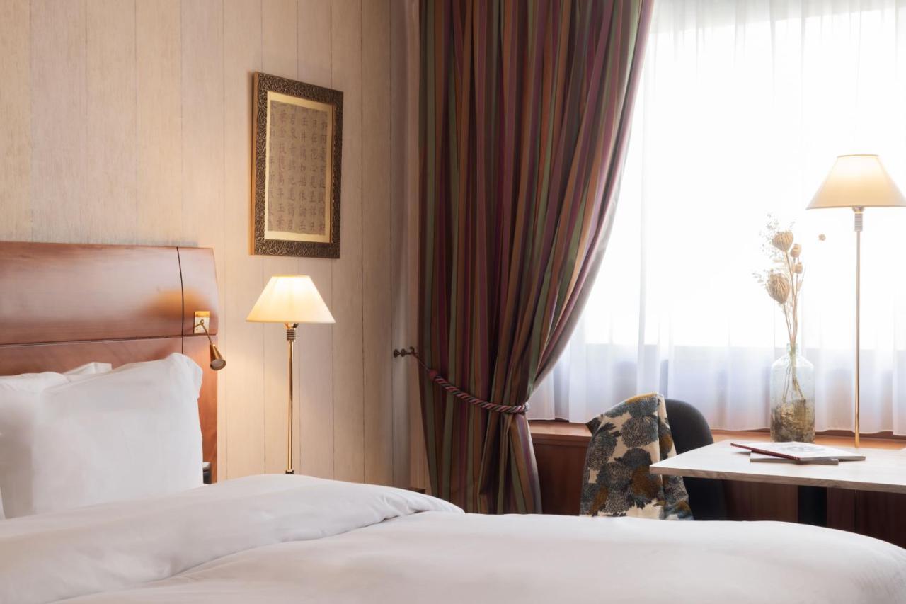 Sofitel Lyon Bellecour Hotel Екстериор снимка A room at the hotel