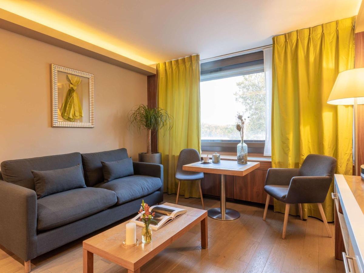 Sofitel Lyon Bellecour Hotel Екстериор снимка A typical apartment at the residence