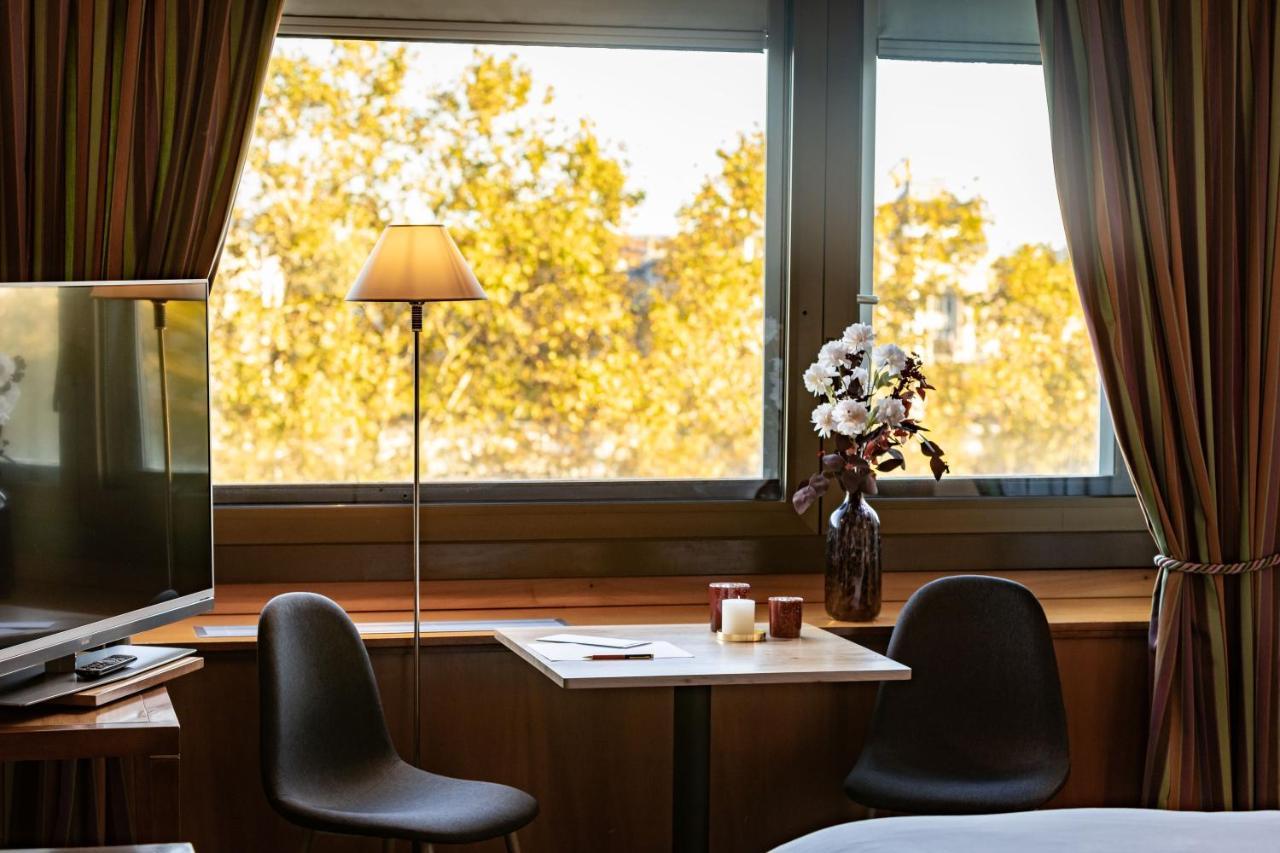 Sofitel Lyon Bellecour Hotel Екстериор снимка A room at the hotel