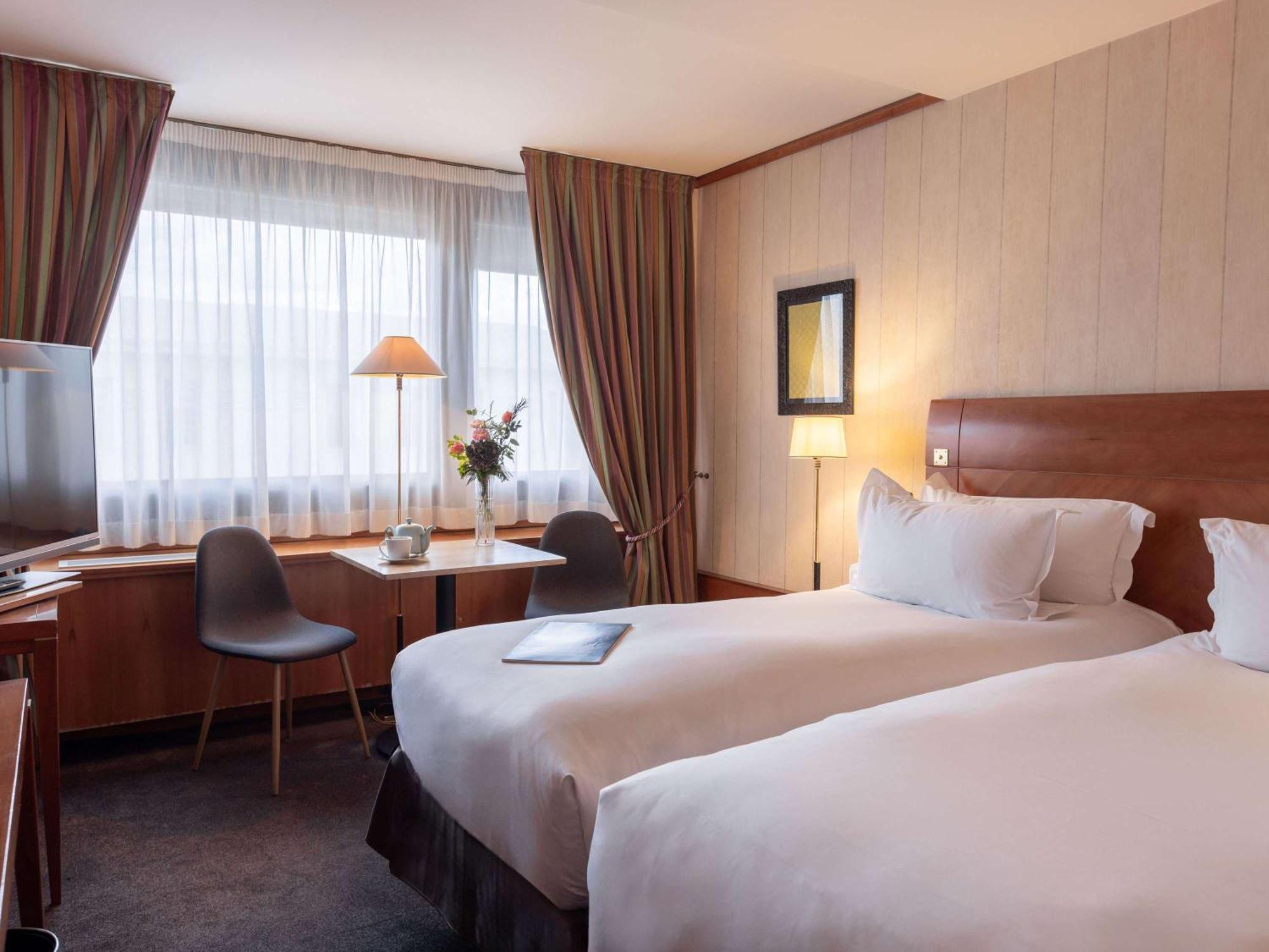 Sofitel Lyon Bellecour Hotel Екстериор снимка A typical room at the hotel