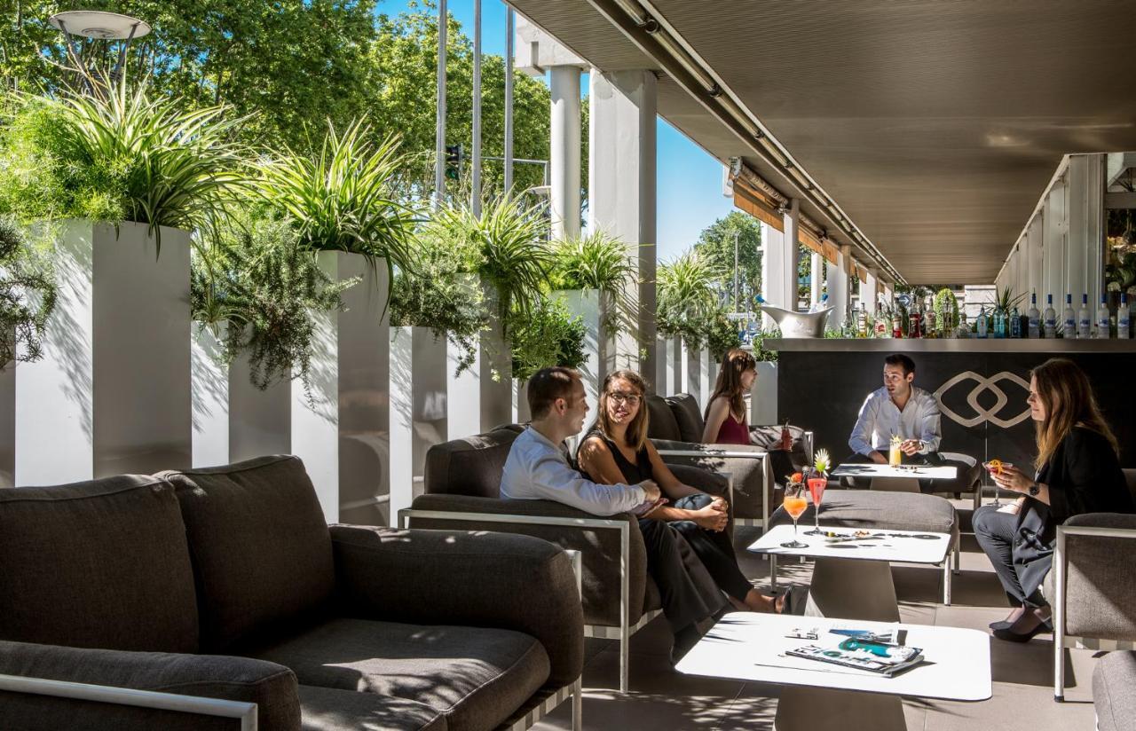 Sofitel Lyon Bellecour Hotel Екстериор снимка The lounge at the airport